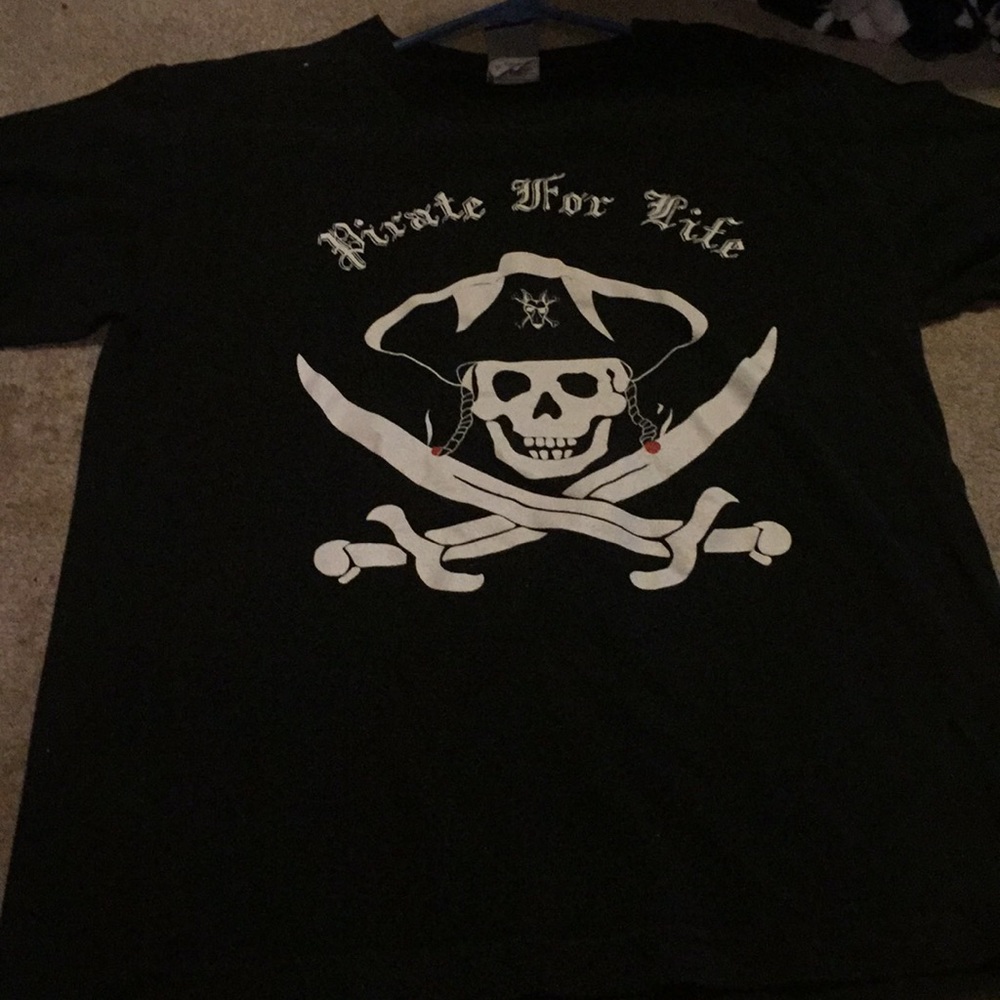 Sea wolf tee size large